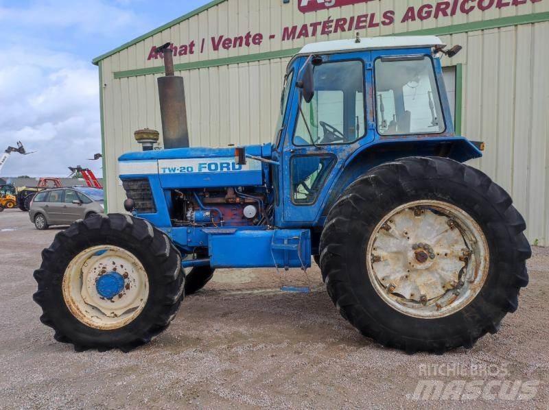 Ford TW20 Traktoriai
