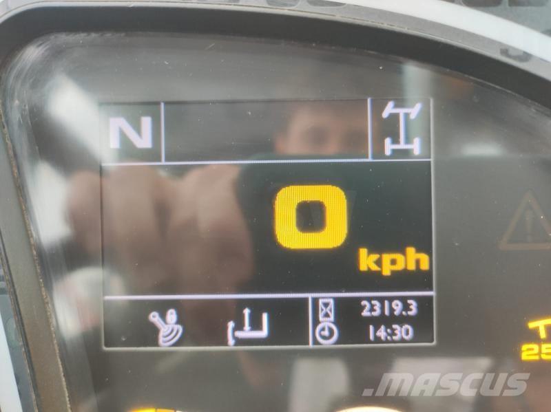 JCB 525-60 Teleskopiniai krautuvai