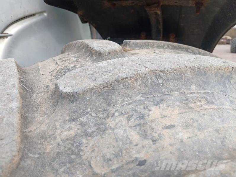 Valtra N122 Traktoriai