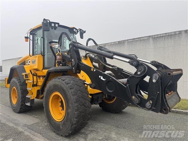 JCB 427 Agri Naudoti ratiniai krautuvai