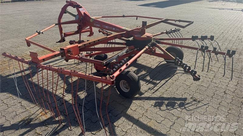 Kuhn GA300GM Šieno grėbliai ir vartytuvai