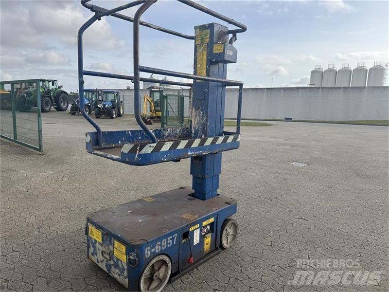 UpRight TM 12 Kiti keltuvai ir platformos