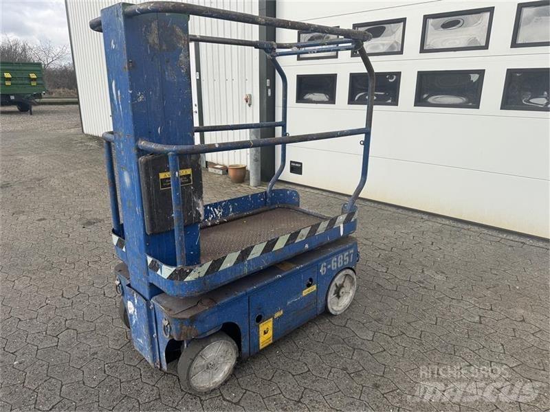 UpRight TM 12 Kiti keltuvai ir platformos