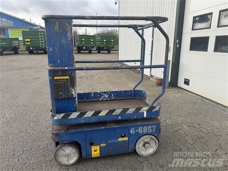UpRight TM 12 Kiti keltuvai ir platformos