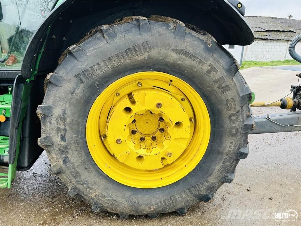 John Deere 6155M Traktoriai