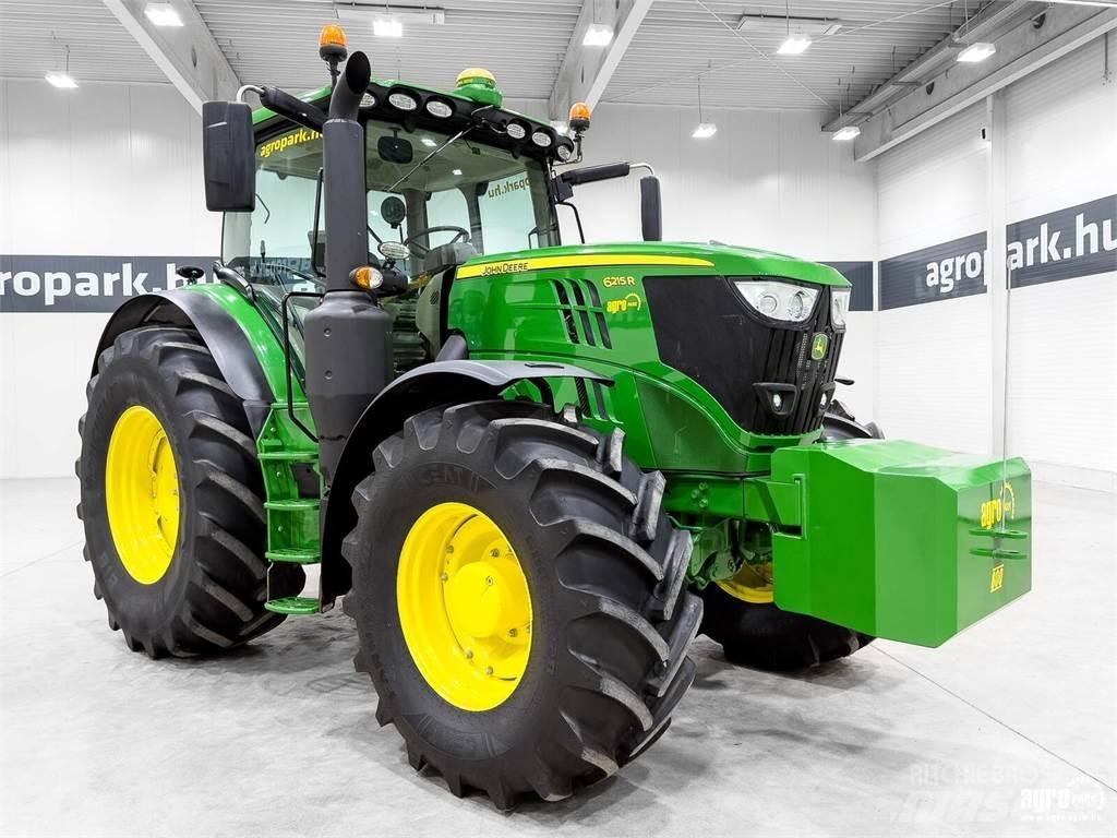 John Deere 6215R Traktoriai