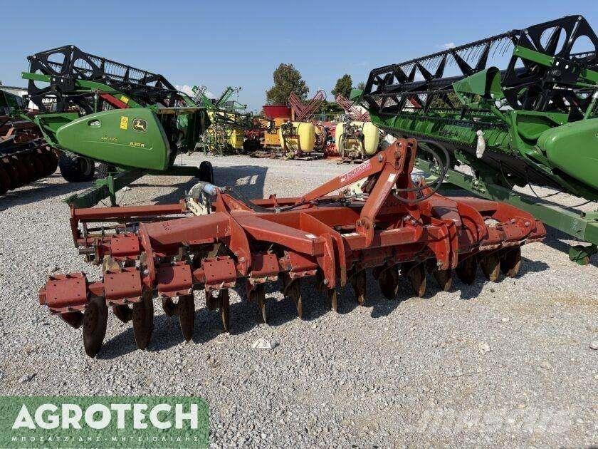  Foukas VIBPRO 400 Traktoriai