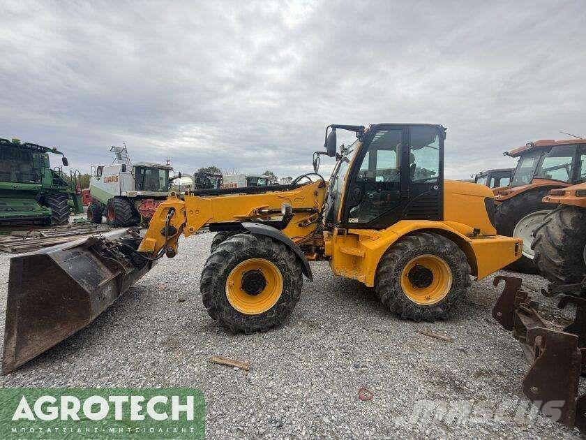 JCB TM 300 Traktoriai