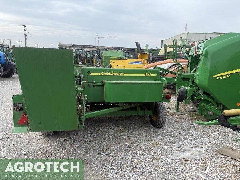 John Deere 359 Traktoriai