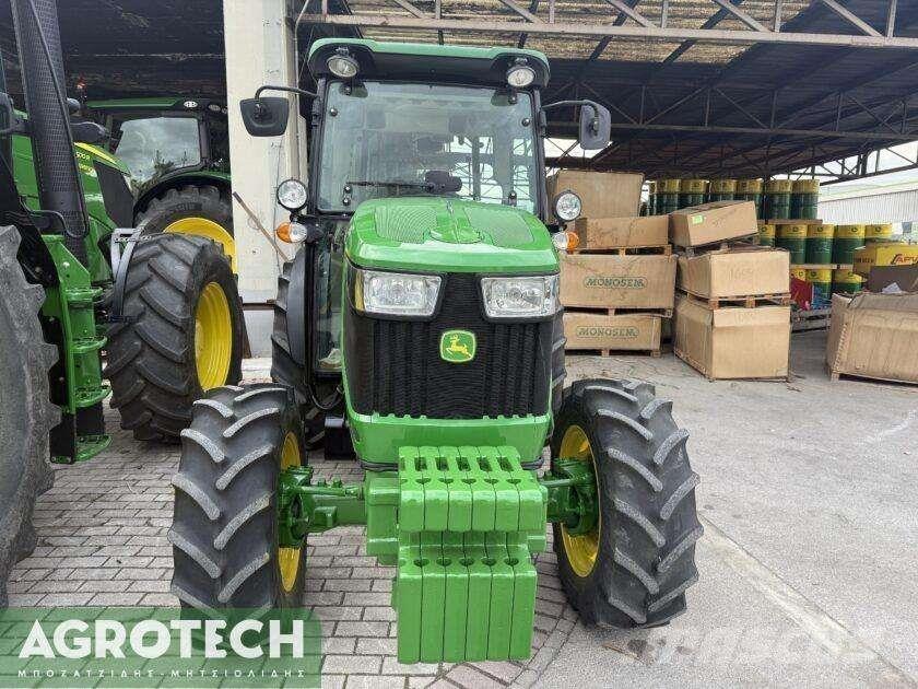 John Deere 5075 GF Traktoriai
