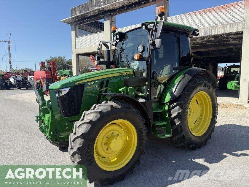 John Deere 5090R Traktoriai