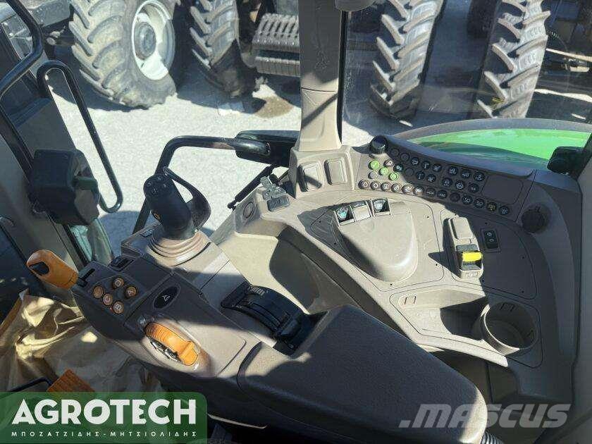John Deere 6090M Traktoriai