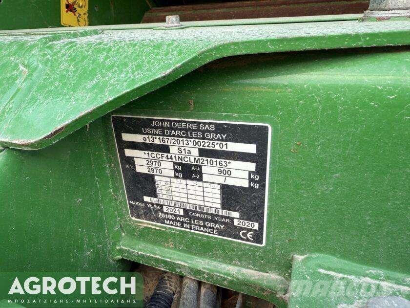 John Deere F441M Ritinių presai