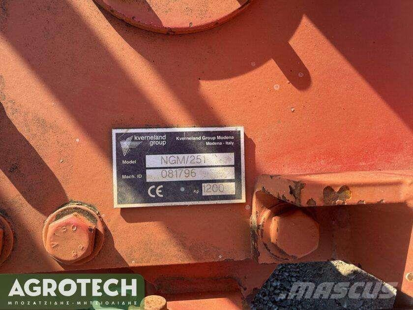 Kverneland NGM 251 Traktoriai