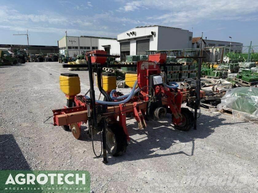 MaterMacc MS 8200 Traktoriai