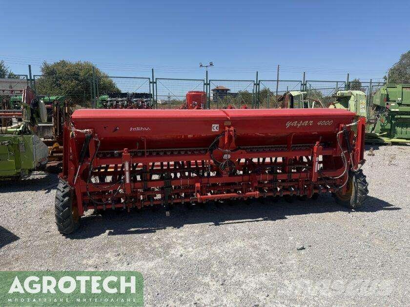  YASAR 4000 Traktoriai