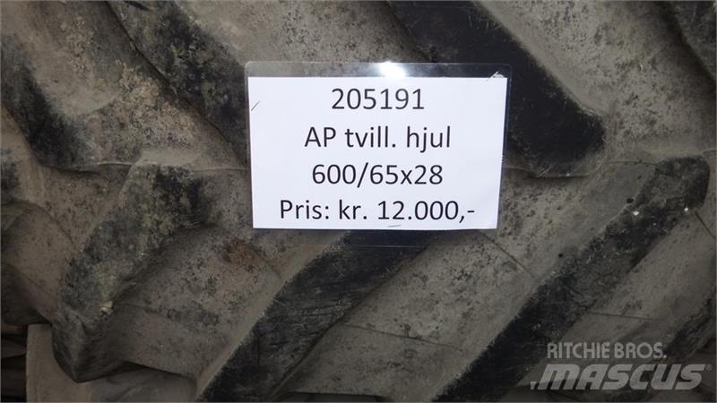 AP 600/65R28 Padangos, ratai ir ratlankiai