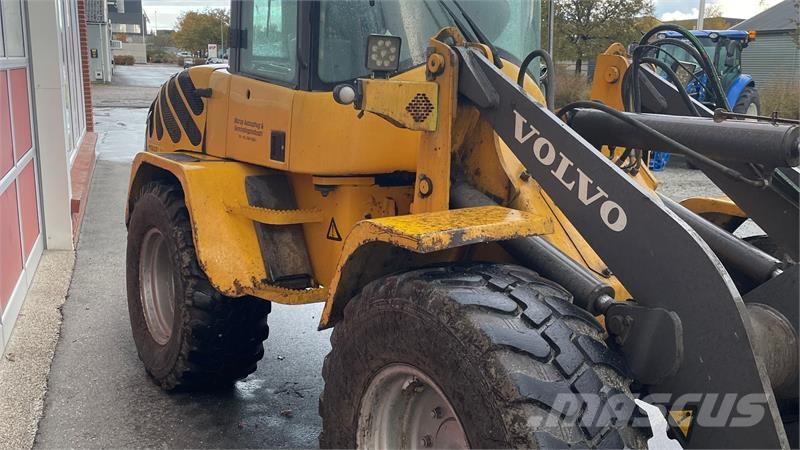 Volvo L35B Naudoti ratiniai krautuvai