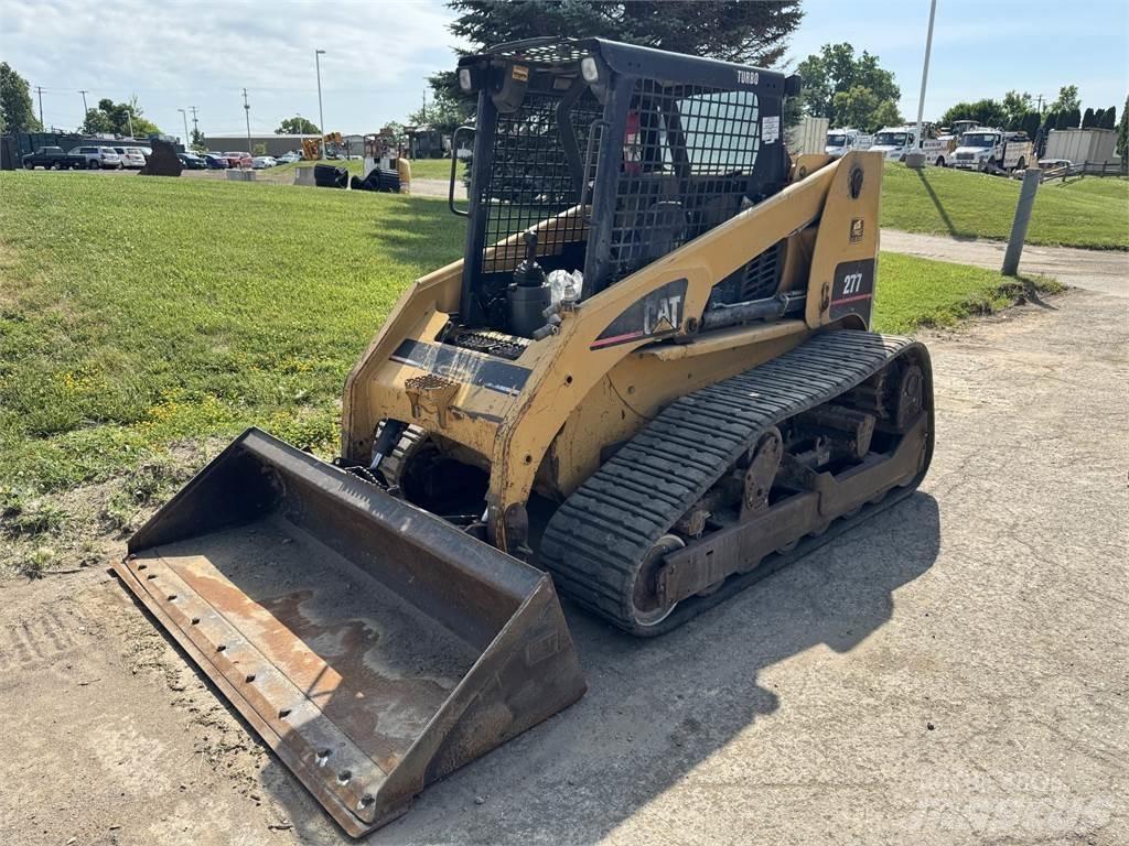 CAT 277 Krautuvai su šoniniu pasukimu