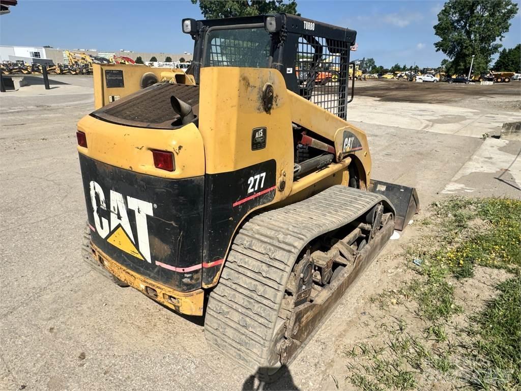CAT 277 Krautuvai su šoniniu pasukimu