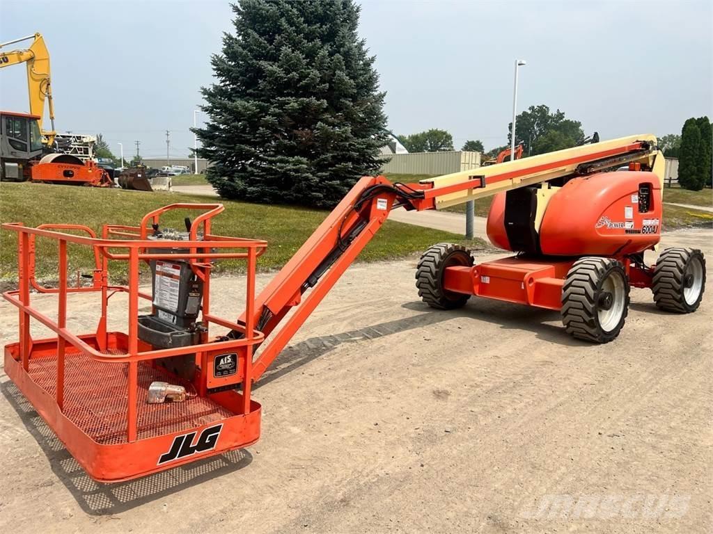 JLG 600AJ Statyba - Kita