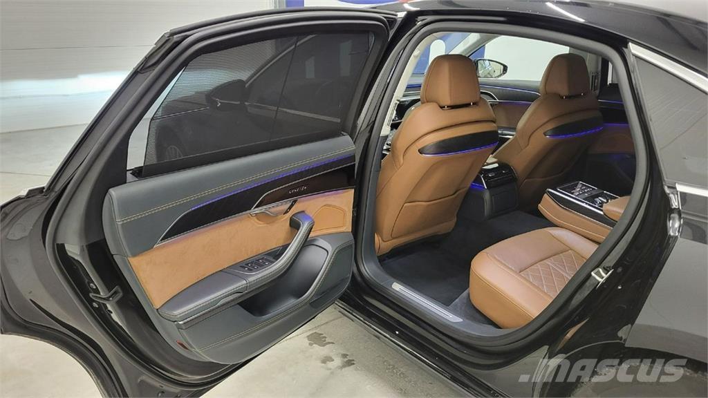 Audi A8 Lengvieji automobiliai