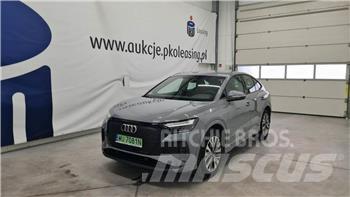 Audi Q4 Lengvieji automobiliai