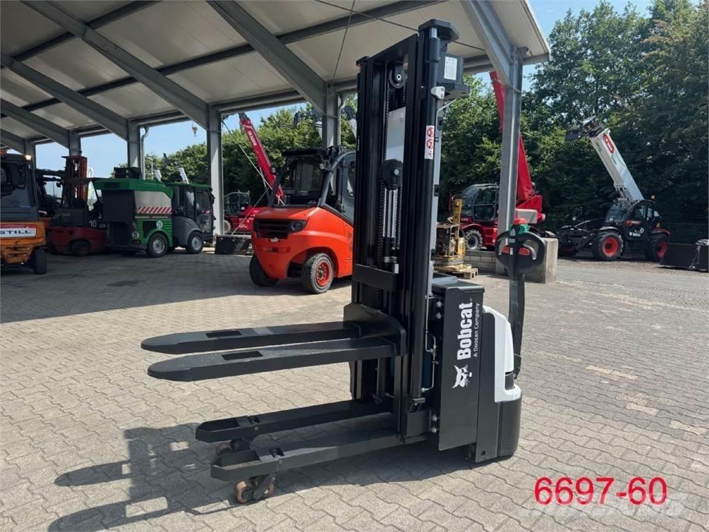 Bobcat BSL 12 N-7i Rankiniai vėžimėliai