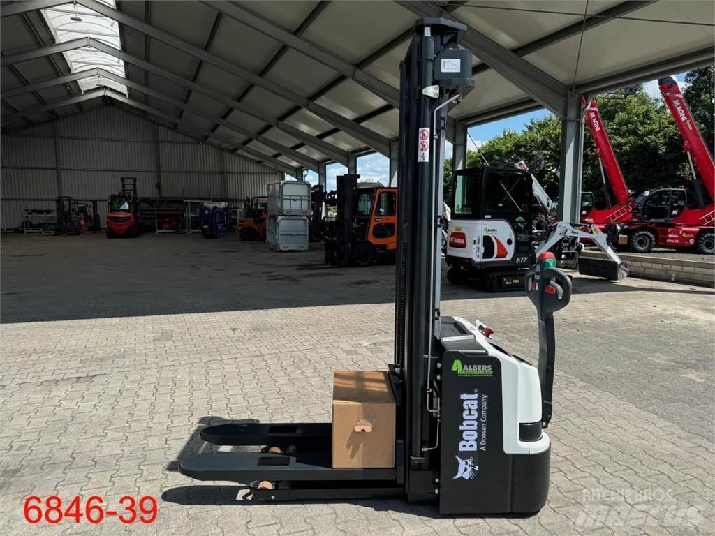Bobcat BSL 16 N 7 Rankiniai vėžimėliai