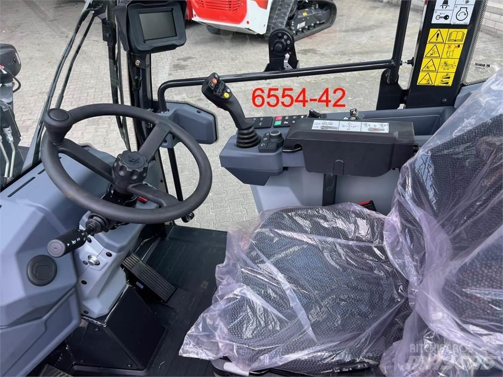 Bobcat L 85 Naudoti ratiniai krautuvai
