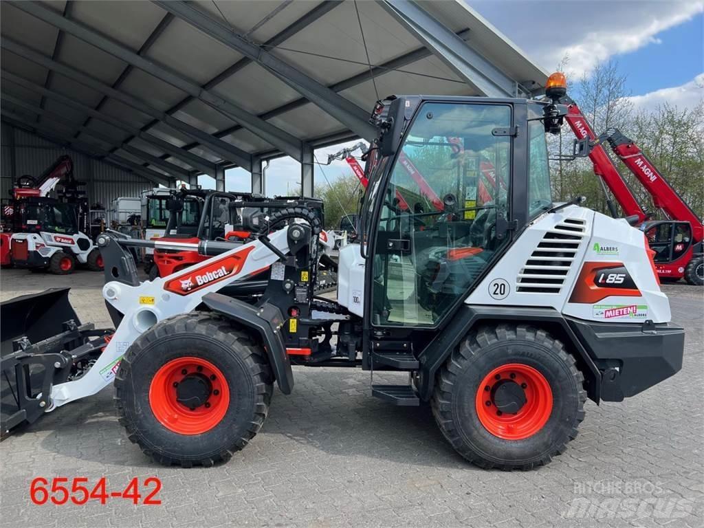 Bobcat L 85 Naudoti ratiniai krautuvai