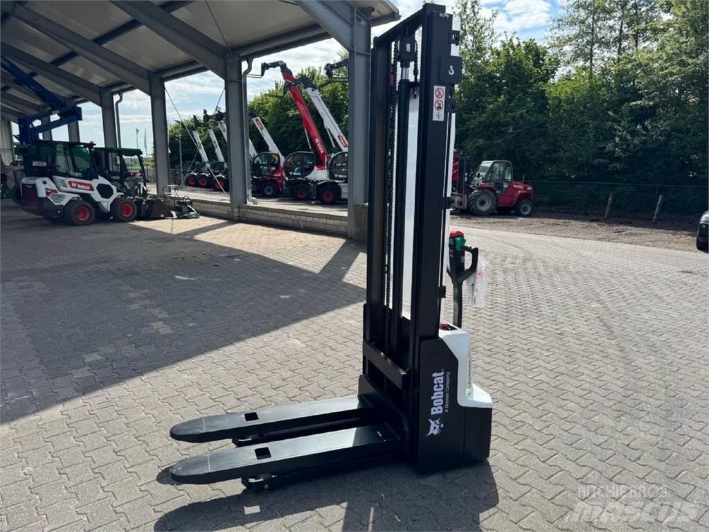 Bobcat LSM 12 N -7 Rankiniai vėžimėliai