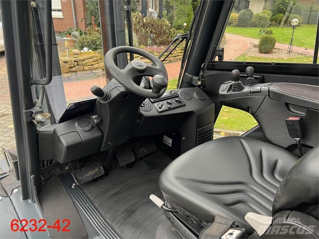 Linde H 30 D 02 EVO Dyzeliniai krautuvai