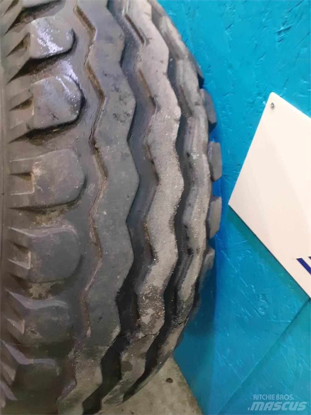  15 11.5/80-15 Padangos, ratai ir ratlankiai