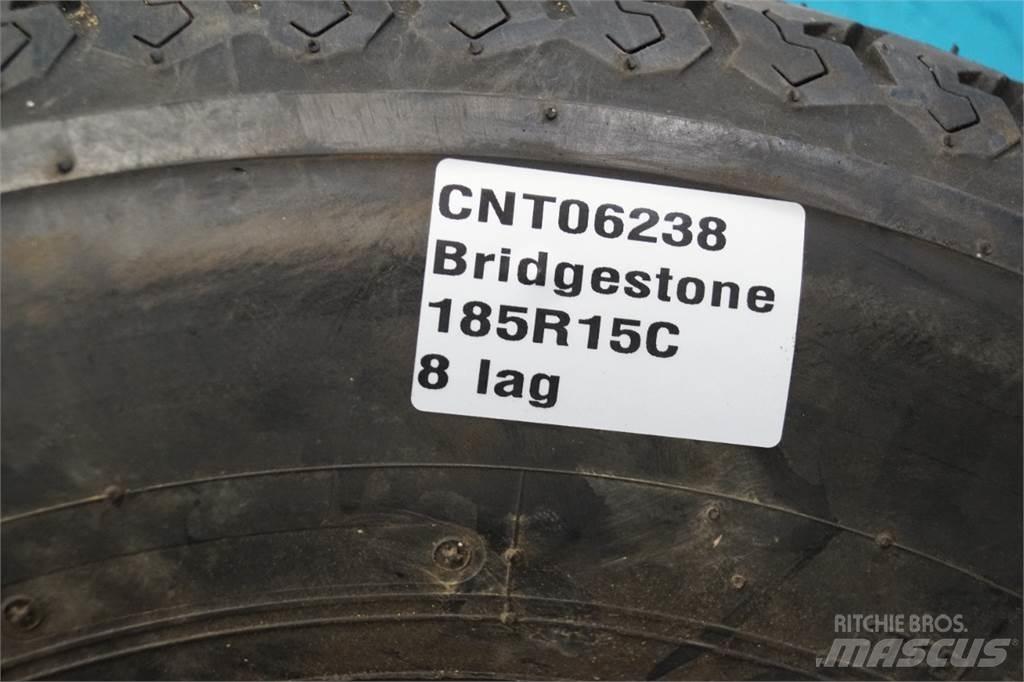  15 185R15C Padangos, ratai ir ratlankiai