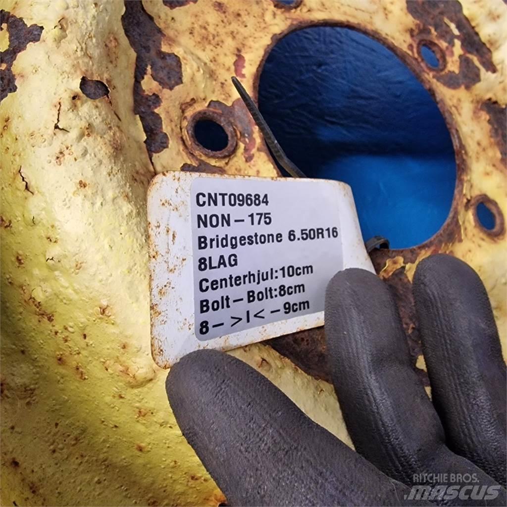  16 6.50R16 LT Padangos, ratai ir ratlankiai