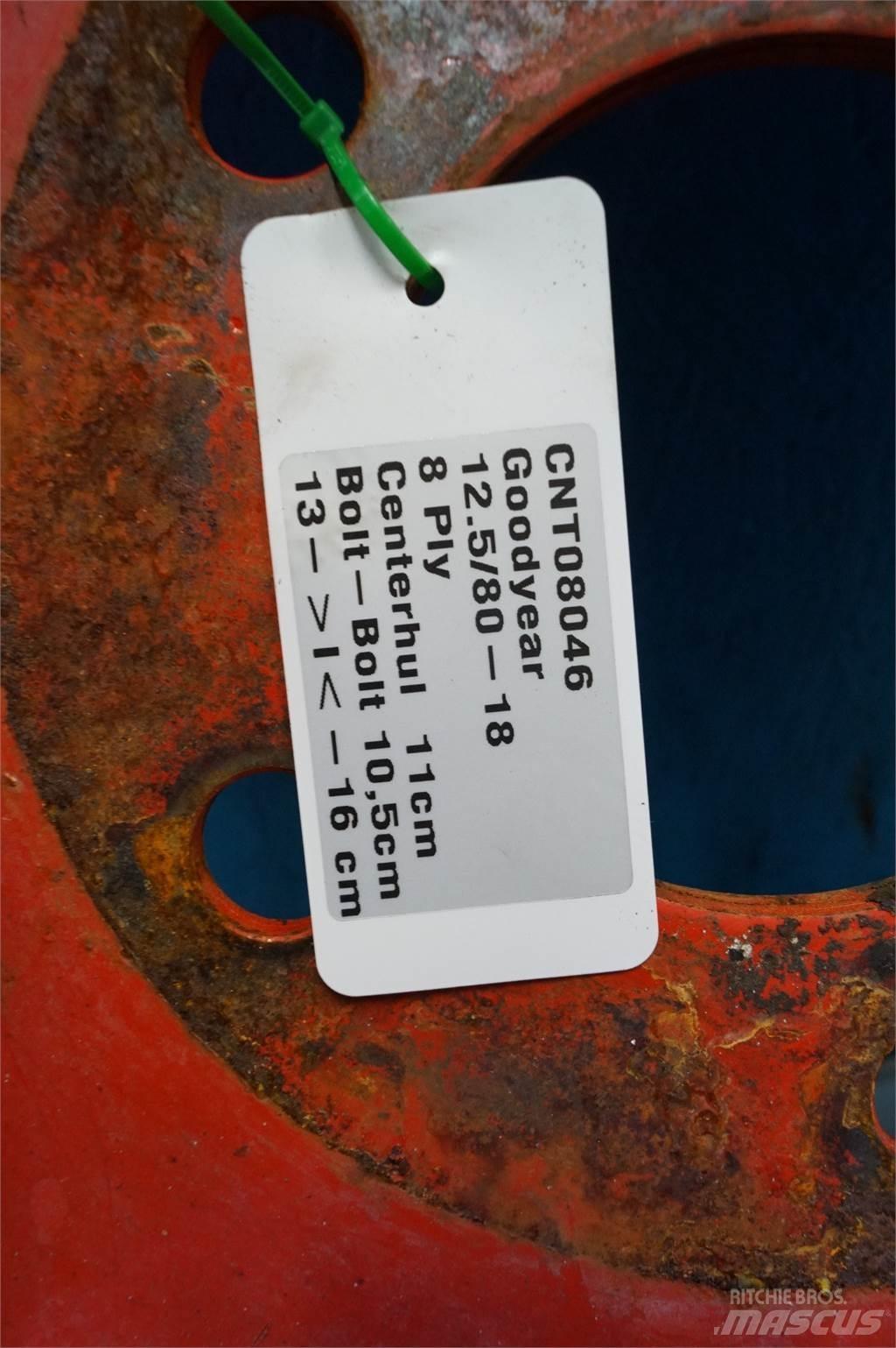  18 12.5/80-18 Padangos, ratai ir ratlankiai