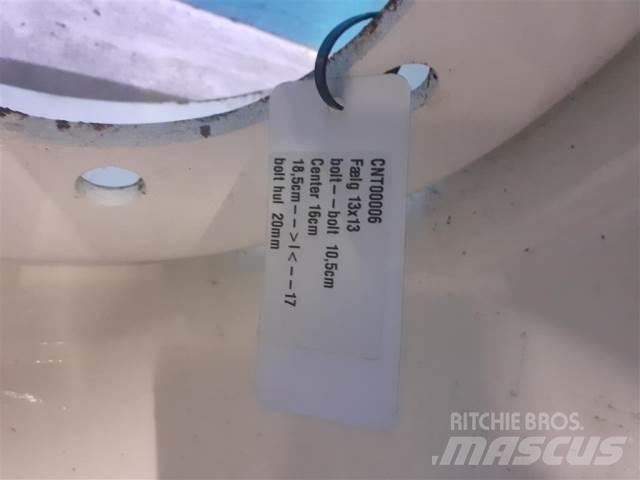  18'' 13x18 Padangos, ratai ir ratlankiai