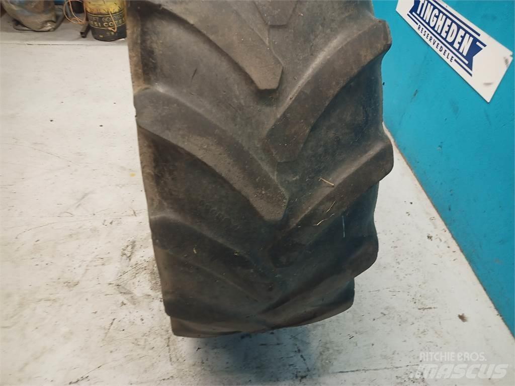  24 420/70R24 Padangos, ratai ir ratlankiai