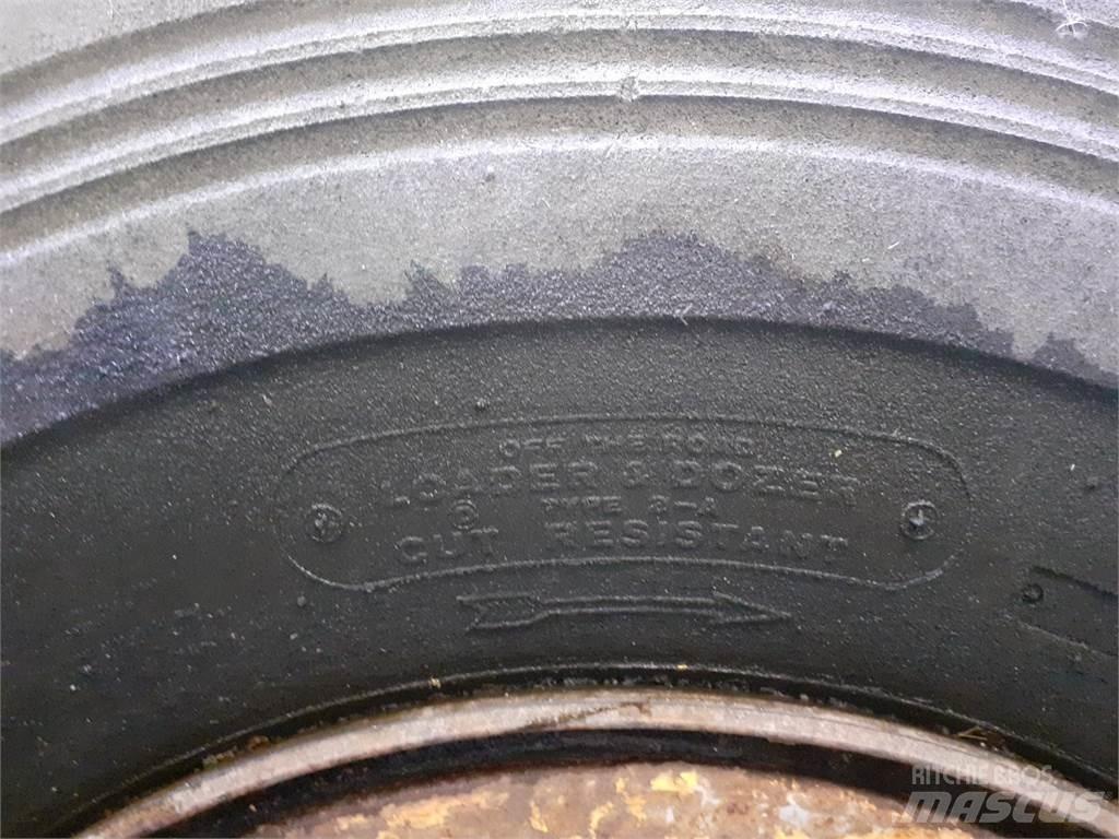  25 20.5R25 Padangos, ratai ir ratlankiai