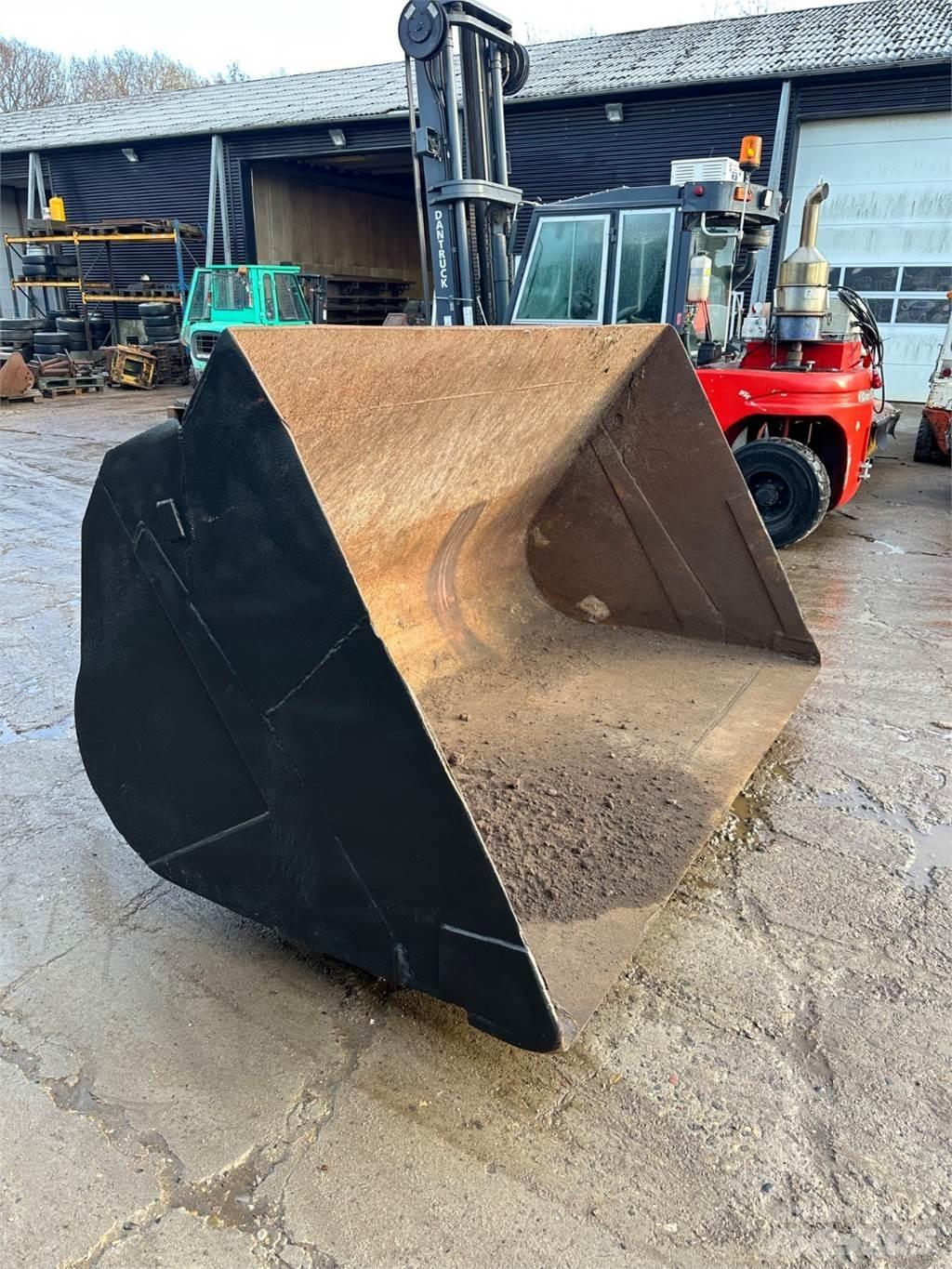  2600mm Peiliai