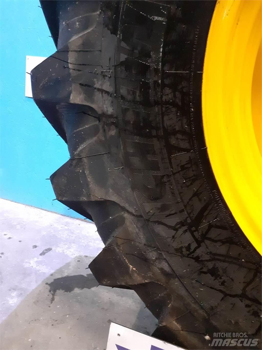  28 440/80R28 Padangos, ratai ir ratlankiai