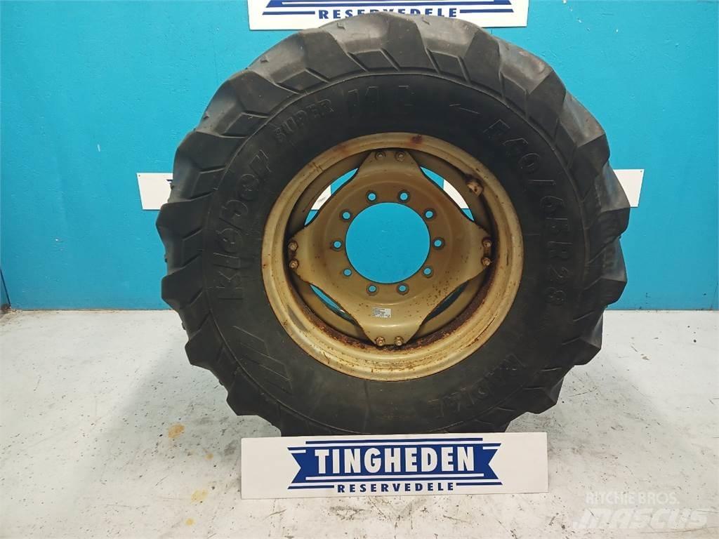  28 540/65R28 Padangos, ratai ir ratlankiai