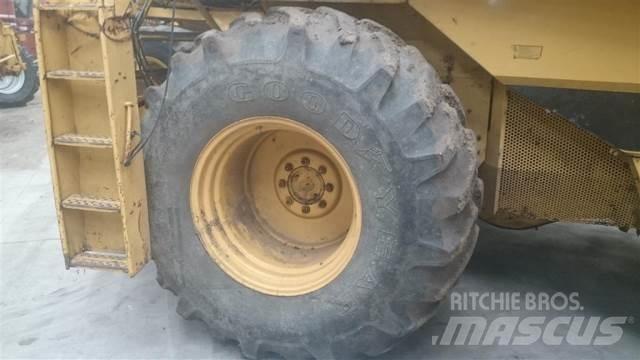  32 30,5L-32 Padangos, ratai ir ratlankiai