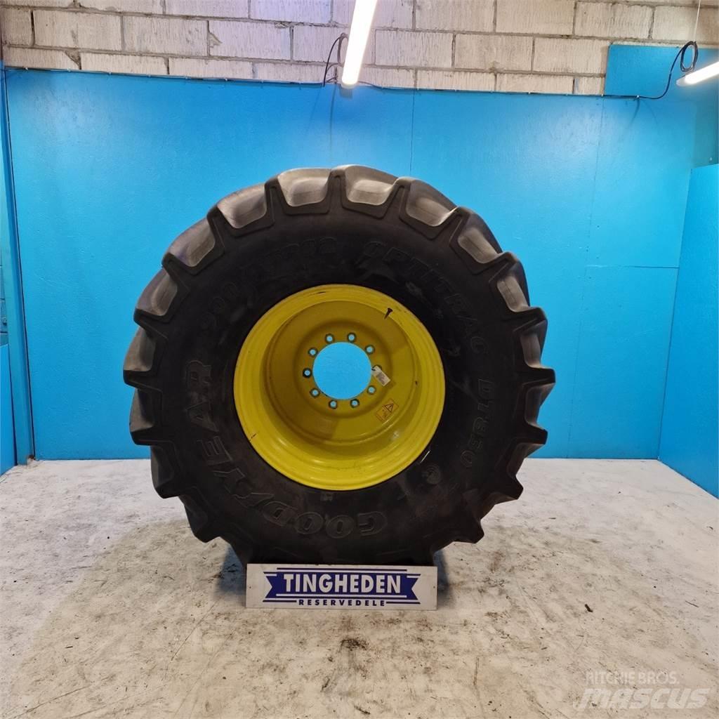  32 900/55 R32 Padangos, ratai ir ratlankiai