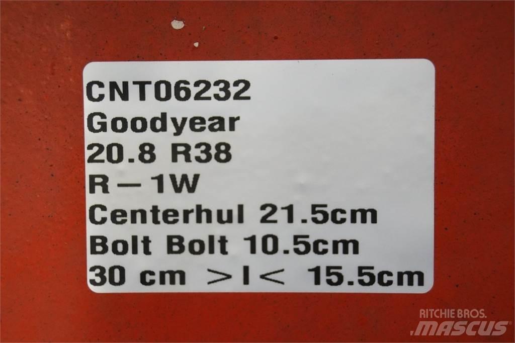  38 20.8R38 Padangos, ratai ir ratlankiai