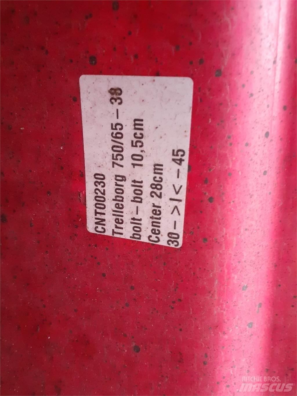  38 750/65R38 Padangos, ratai ir ratlankiai