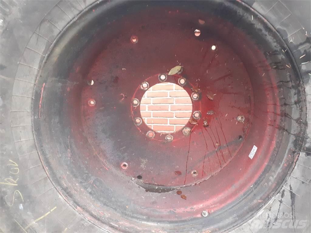  38 750/65R38 Padangos, ratai ir ratlankiai