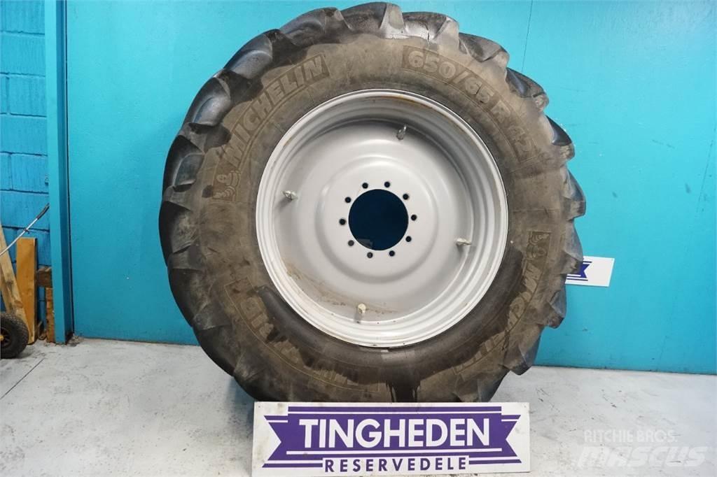  42 650/65R42 Padangos, ratai ir ratlankiai