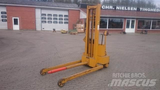 Baka el truck Rankiniai padėklų rietuvai